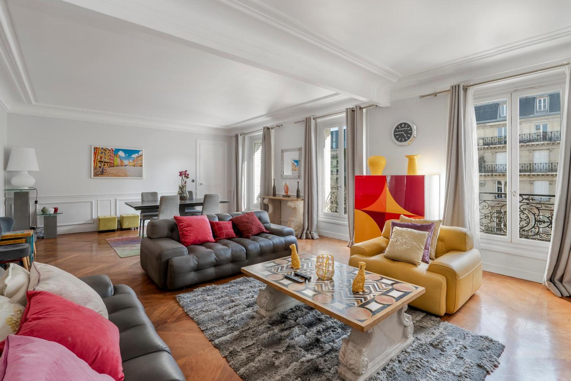 4 Bedroom Avenue Kleber Appartamento